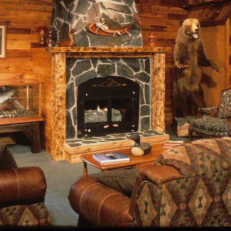Inconnu Lodge Mcevoy Lake Eksteriør billede