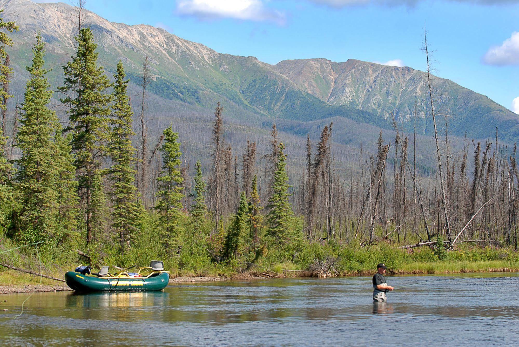 Inconnu Lodge Mcevoy Lake Eksteriør billede